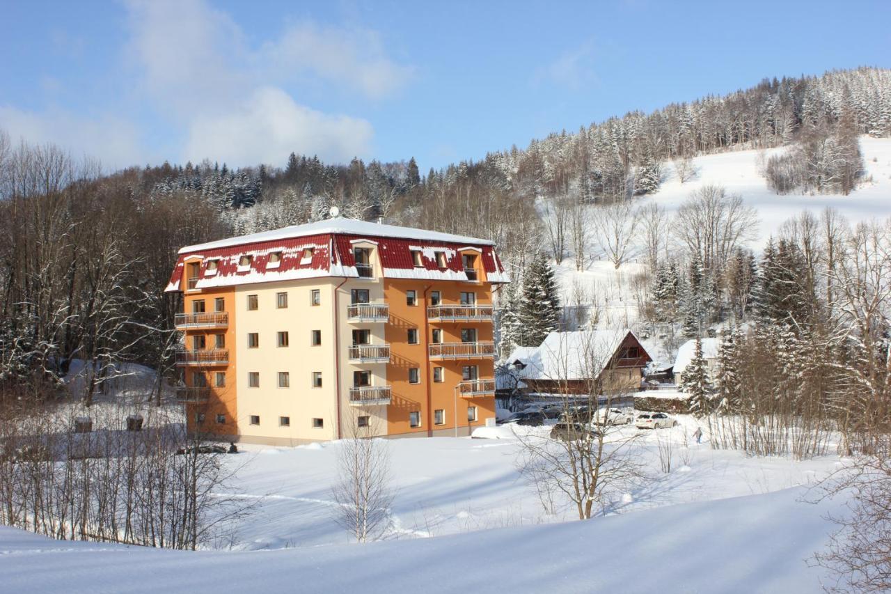 Apartmán Škrovanová Horni Lipova Exterior foto